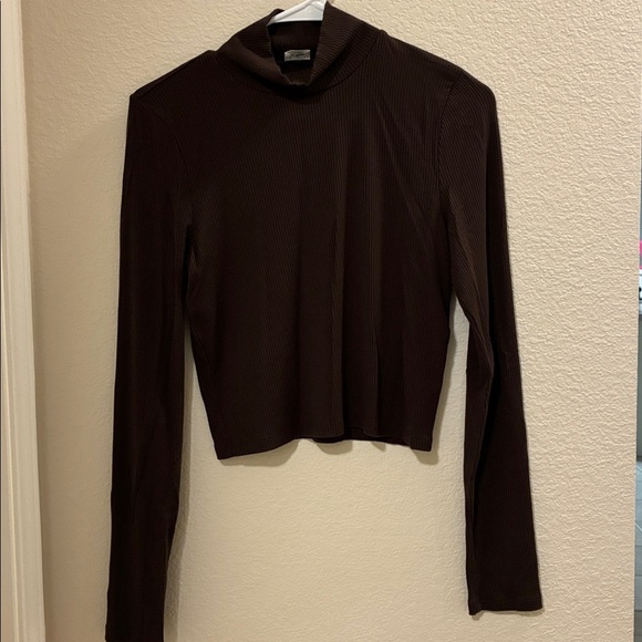 Aritzia Brown Long Sleeve Crop Top - Picture 2 of 5
